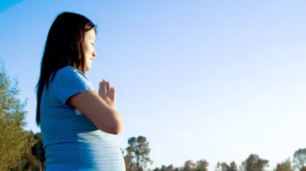 article-get_comfy_in_nature_with_yoga