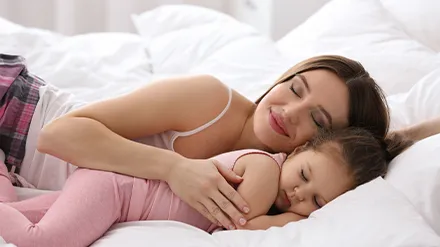 Colecho con tu bebé: ventajas y cuidados necesarios