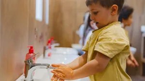 Prevención de infecciones en las bebés: higiene correcta